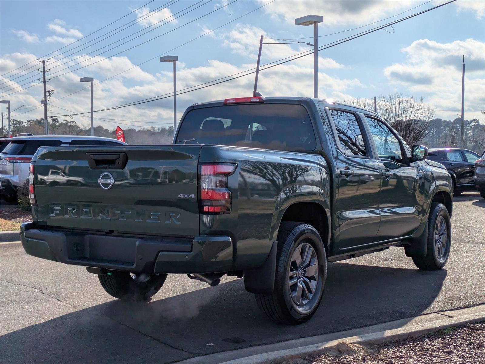 2025 Nissan Frontier SV photo 5