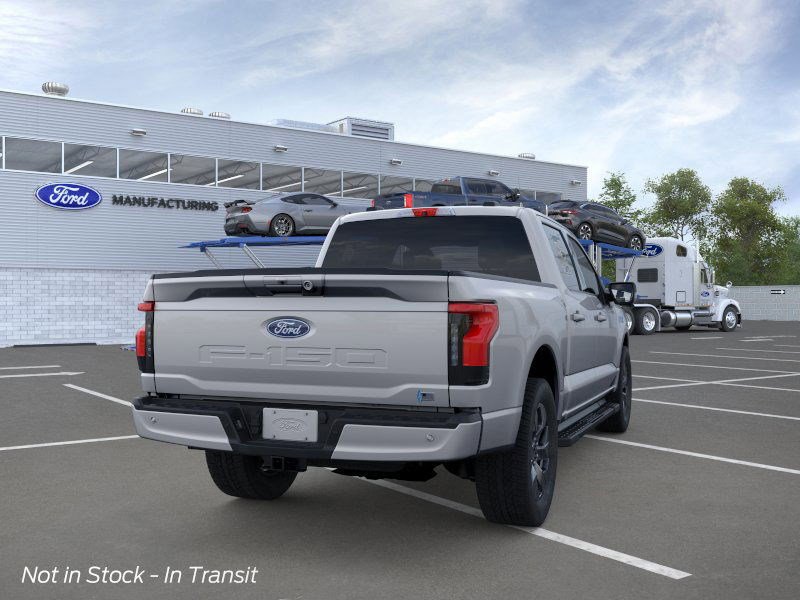 2025 Ford F-150 Lightning photo 7