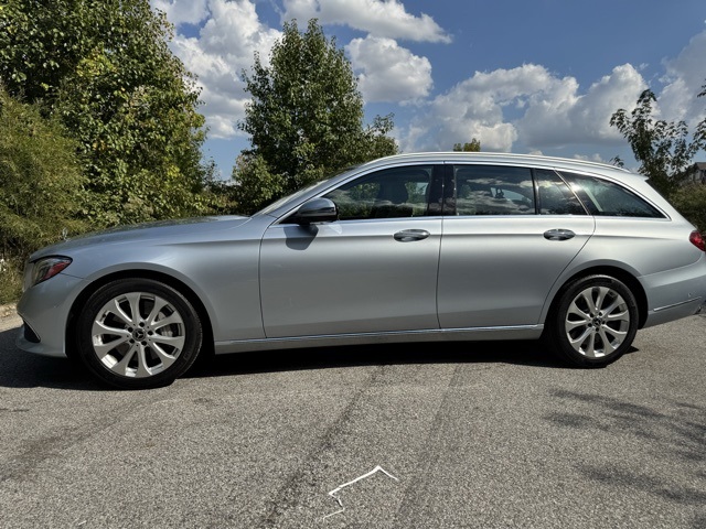 2018 Mercedes Benz E 400 4MATIC Wagon photo 9