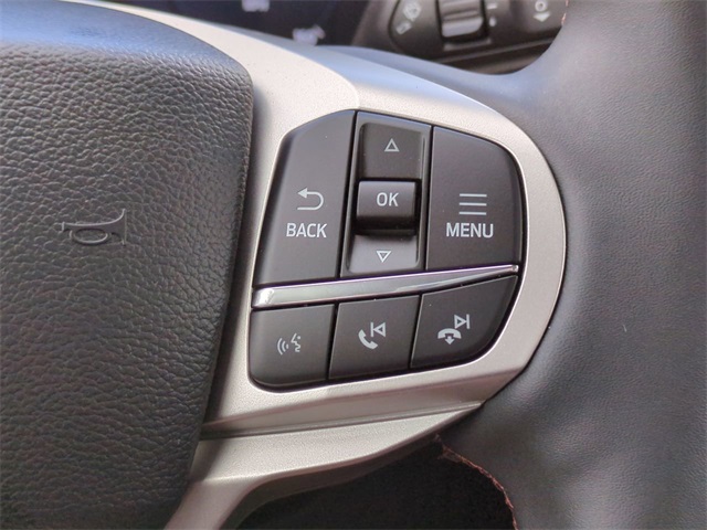 2025 Ford Explorer photo 23