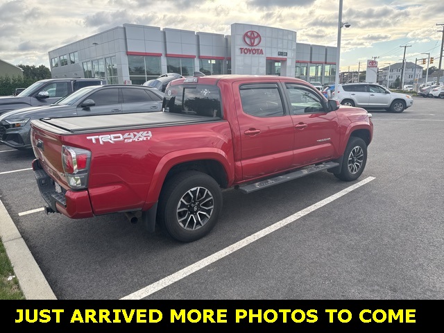 2022 Toyota Tacoma TRD Sport V6 photo 3