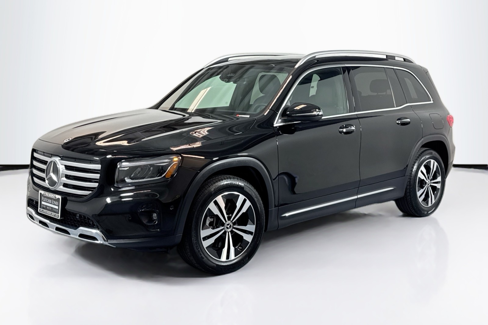 2025 Mercedes-Benz GLB Base's photo