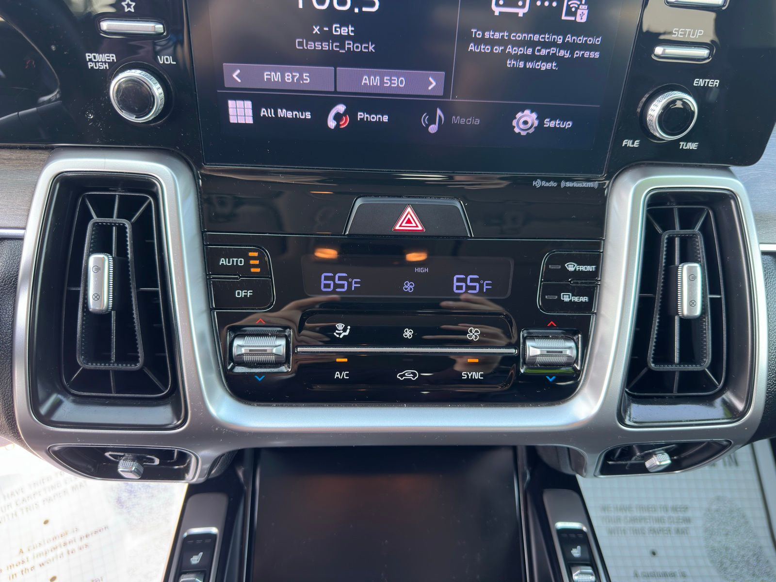 2021 Kia Sorento EX photo 22