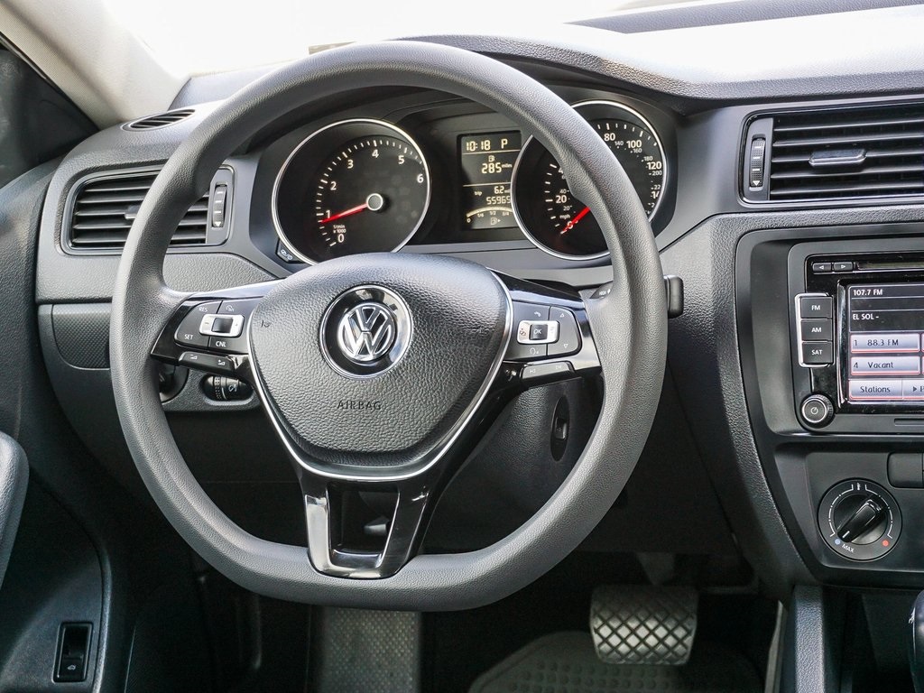 2015 Volkswagen Jetta 2.0 S photo 10