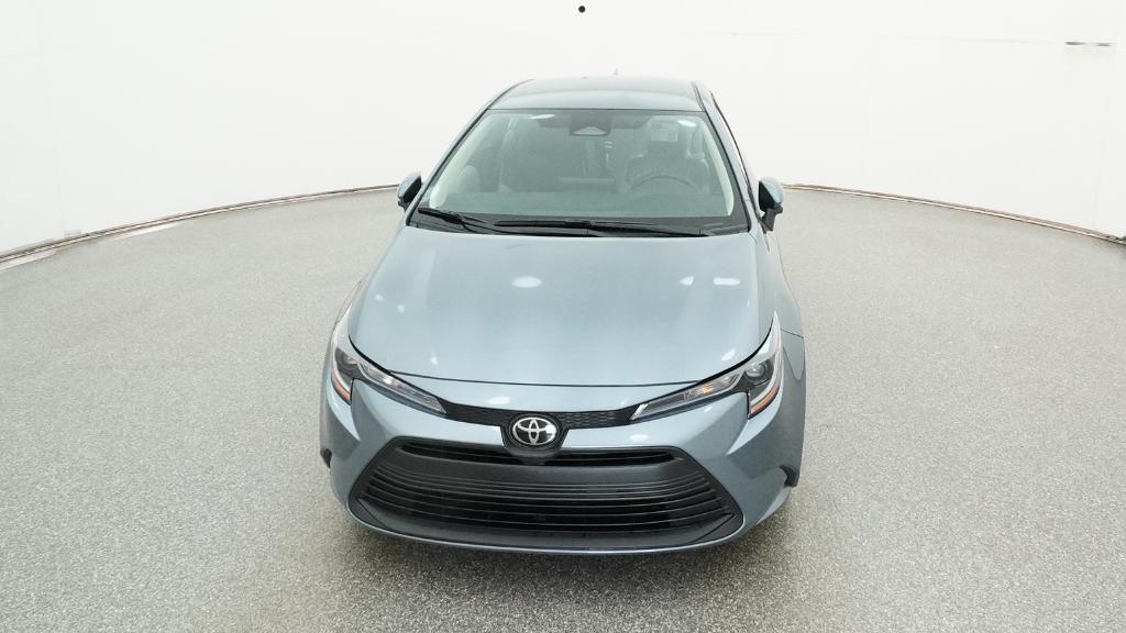 2026 Toyota Corolla LE photo 2