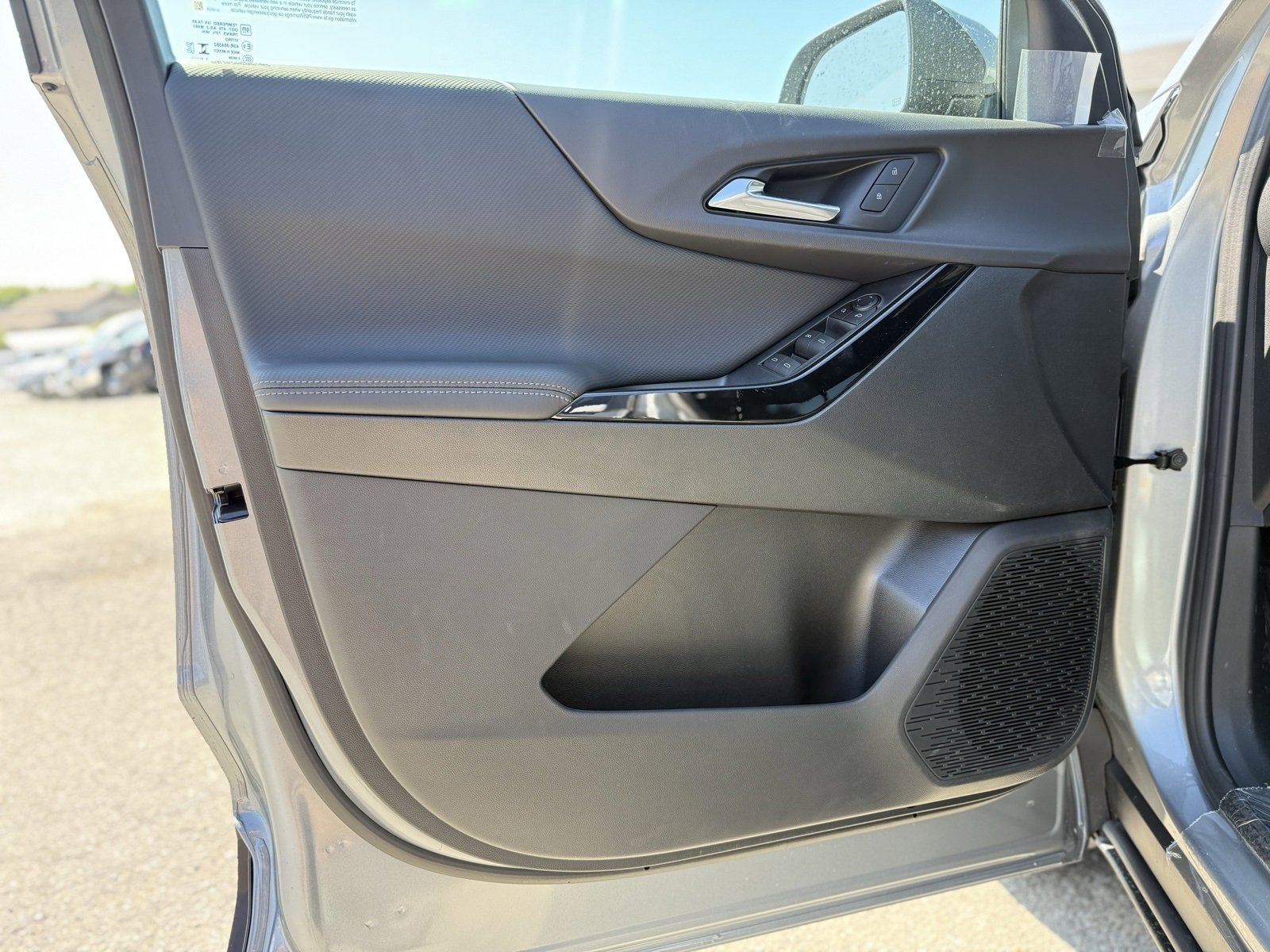 2026 Chevrolet Equinox LT photo 11