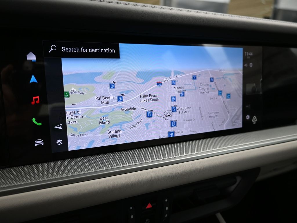 2026 Porsche Cayenne photo 21