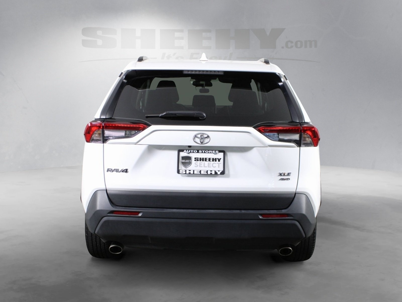 2022 Toyota RAV4 XLE photo 5