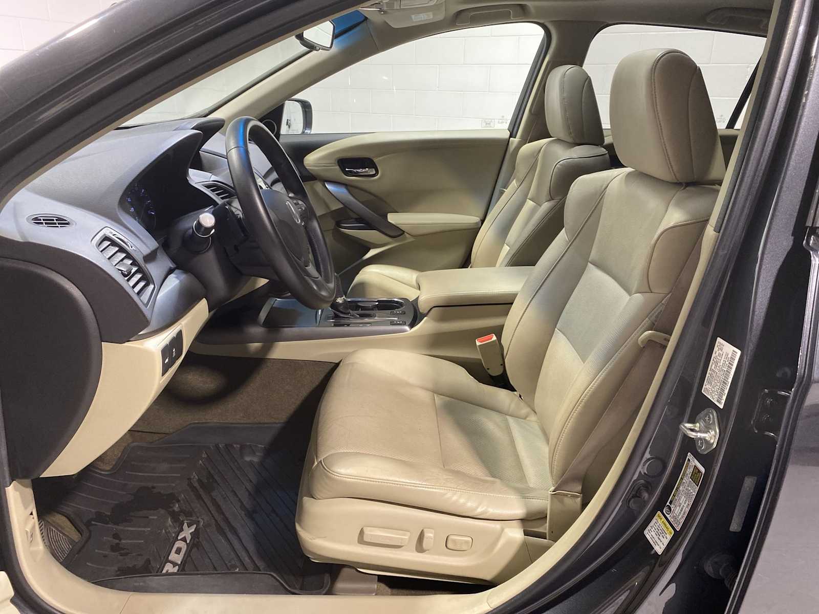 2013 Acura RDX Technology photo 2