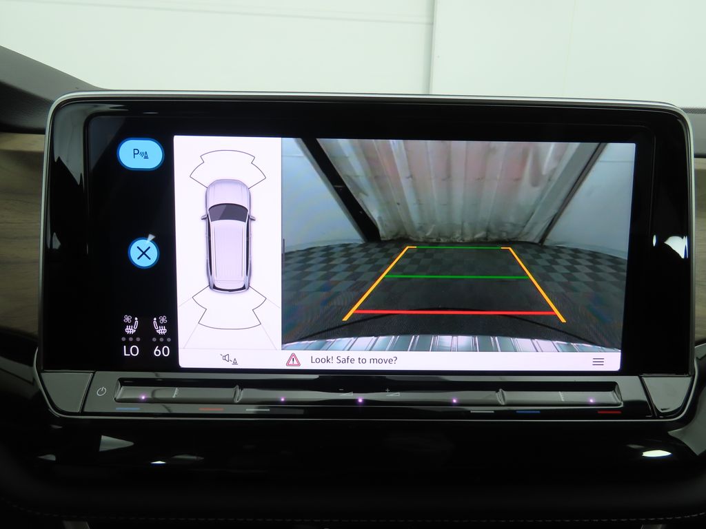 2026 Volkswagen Atlas SE Technology photo 15