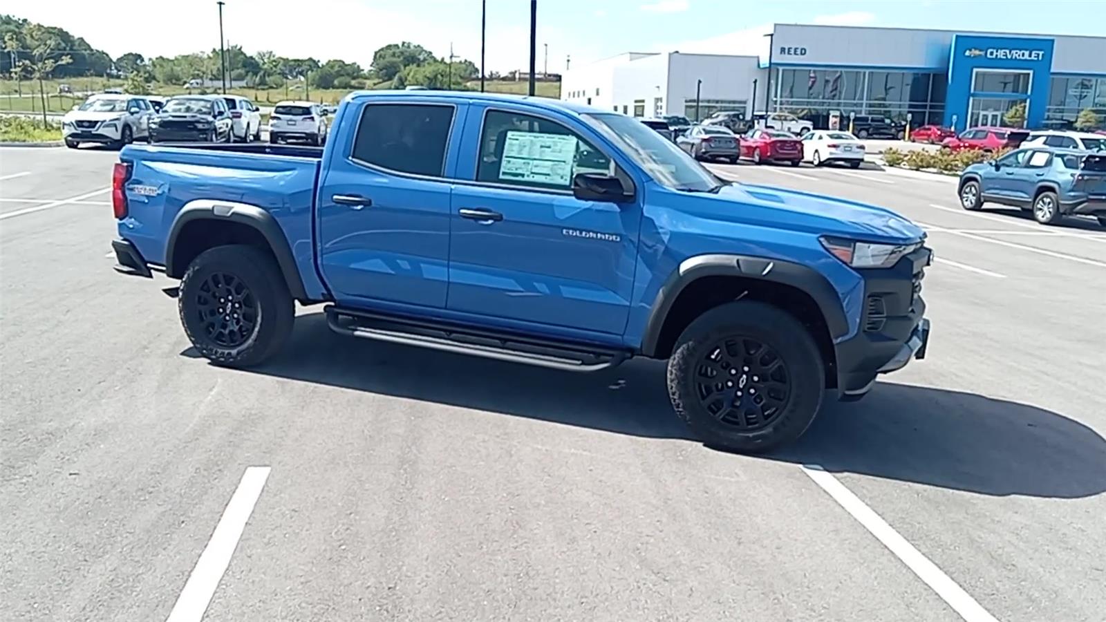 2026 Chevrolet Colorado Trail Boss photo 2