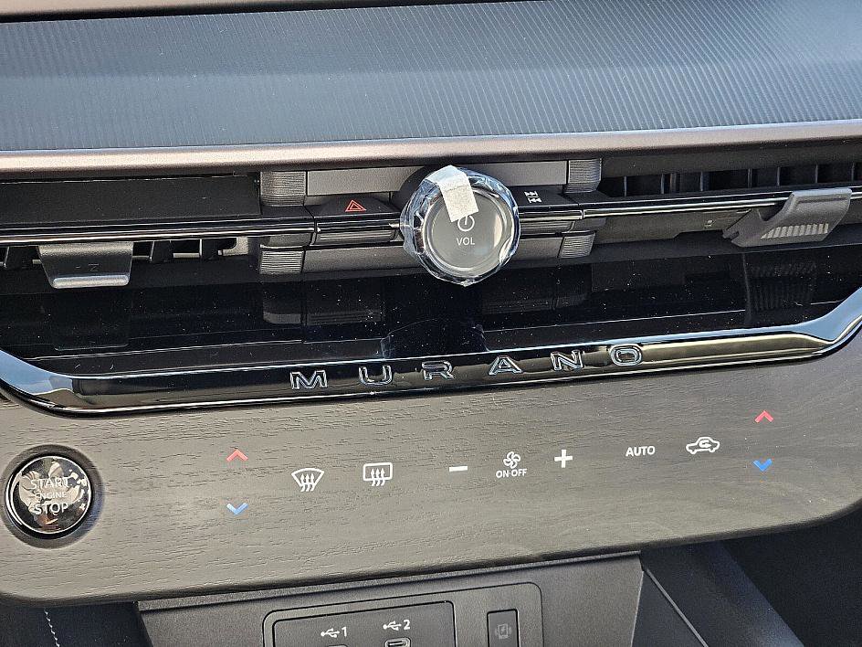 2025 Nissan Murano SV photo 17