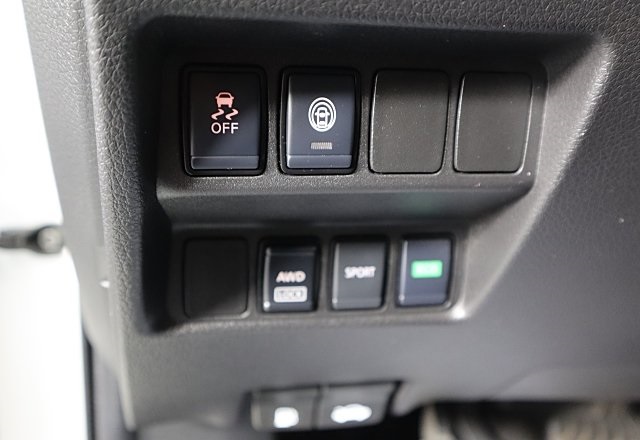 2022 Nissan Rogue Sport S photo 20