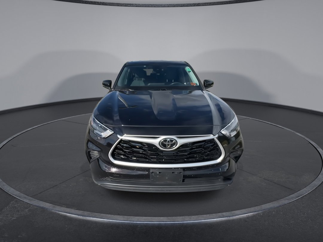 2022 Toyota Highlander L photo 3