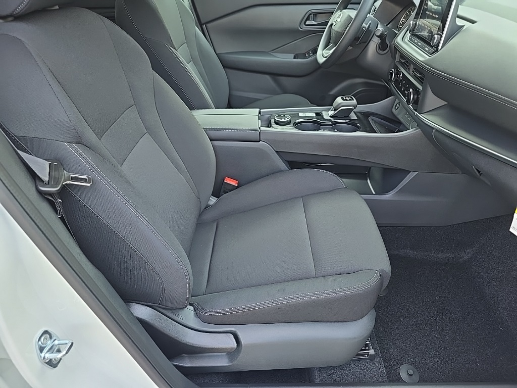 2026 Nissan Rogue S photo 20
