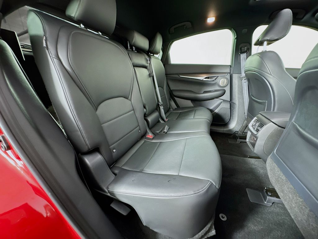 2023 Infiniti QX55 Essential photo 35