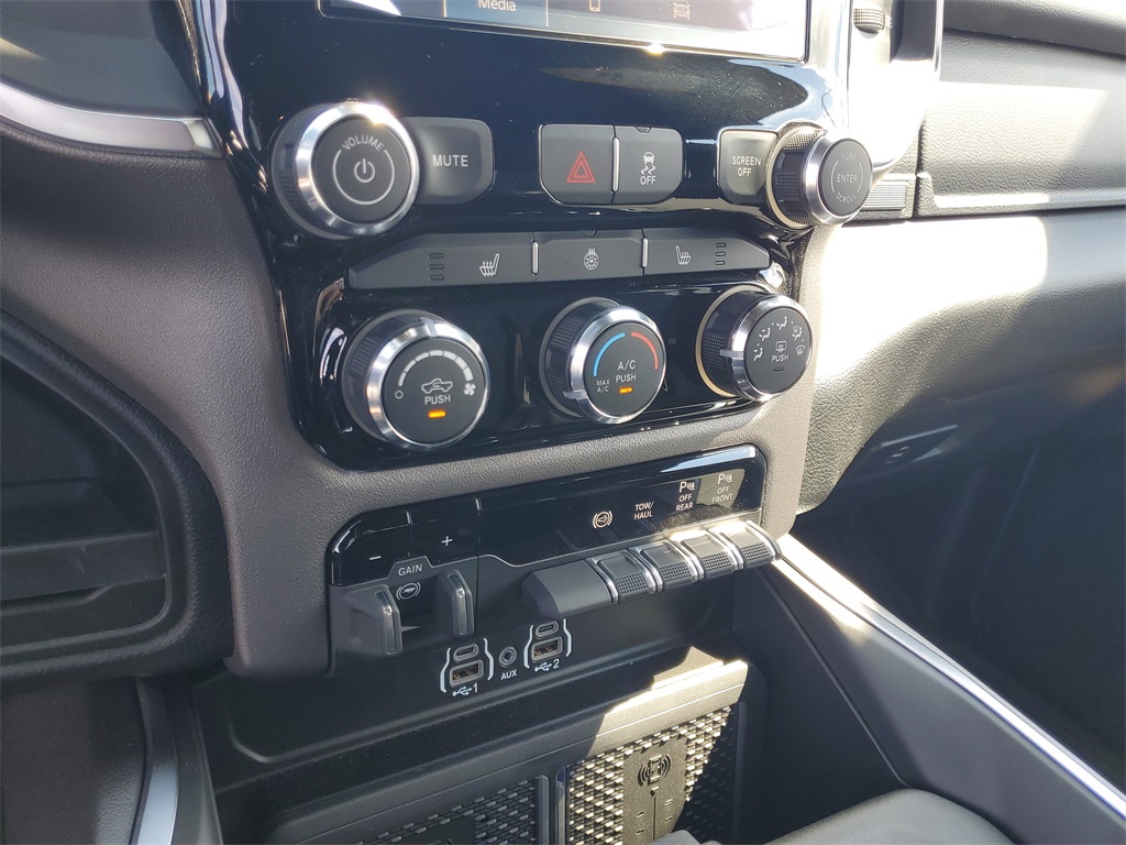 2026 Ram 2500 Big Horn photo 17