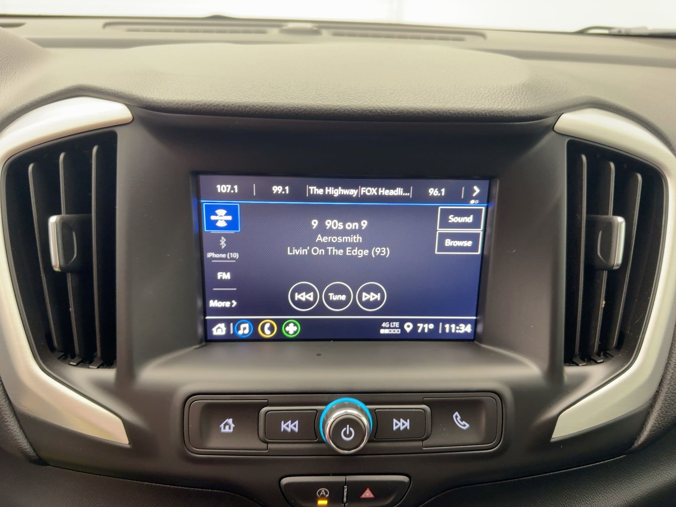 2023 Gmc Terrain SLE photo 20