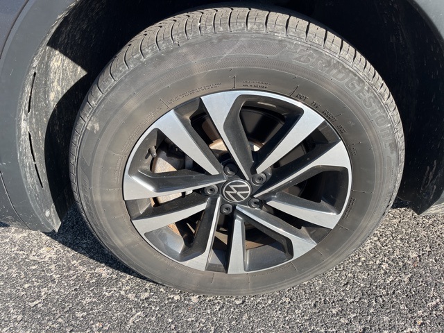 2022 Volkswagen Tiguan S photo 3