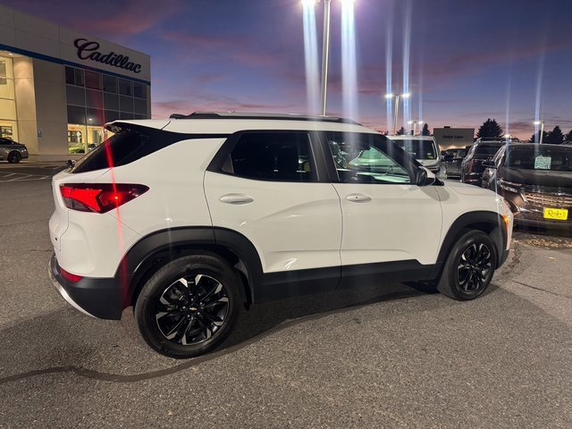 2022 Chevrolet Trailblazer LT photo 3