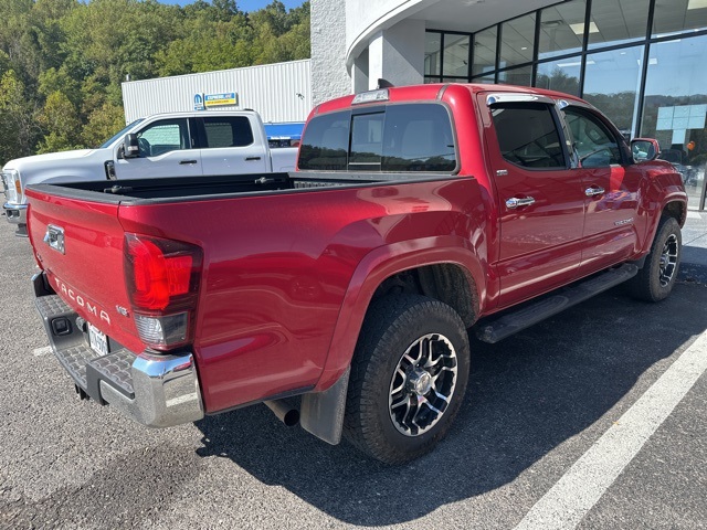 2019 Toyota Tacoma SR5 photo 3