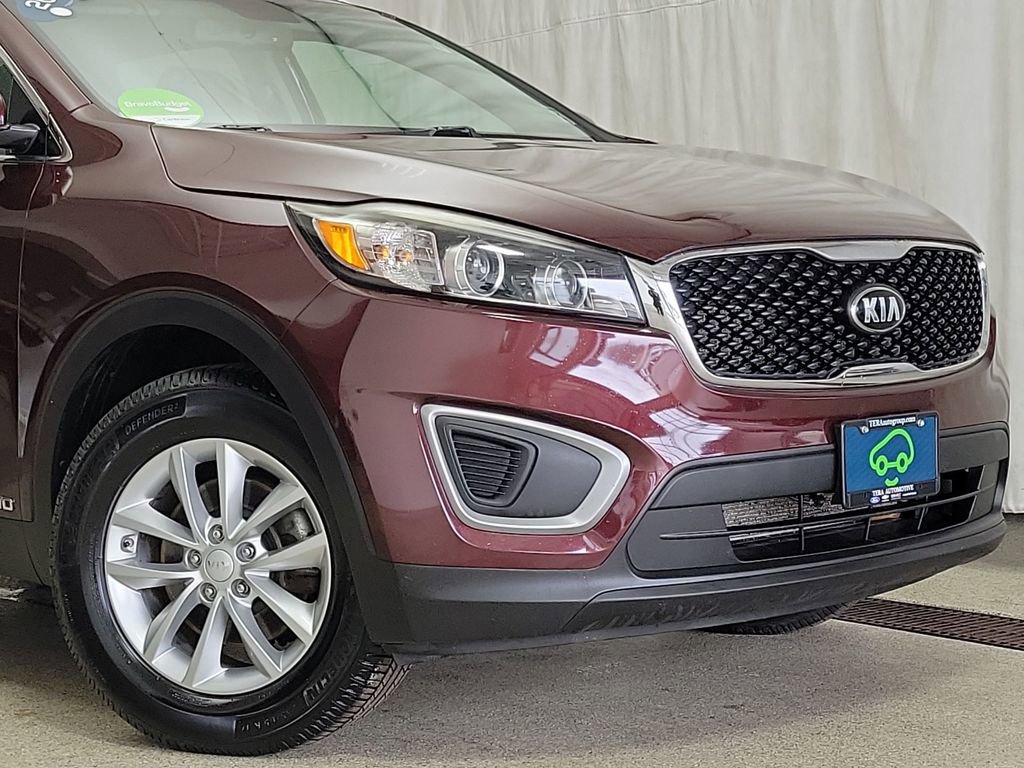 Used 2017 Kia Sorento LX with VIN 5XYPGDA34HG272731 for sale in Sandwich, IL