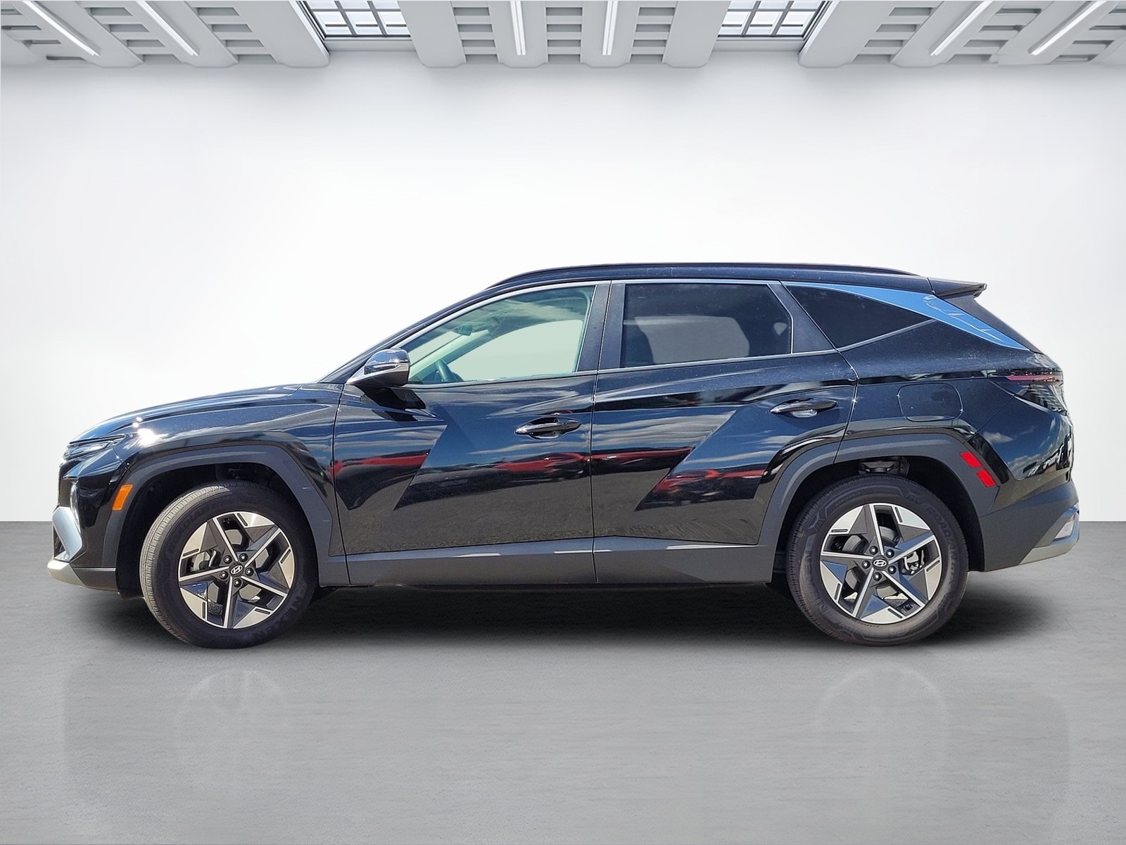 2025 Hyundai Tucson SEL Convenience photo 5