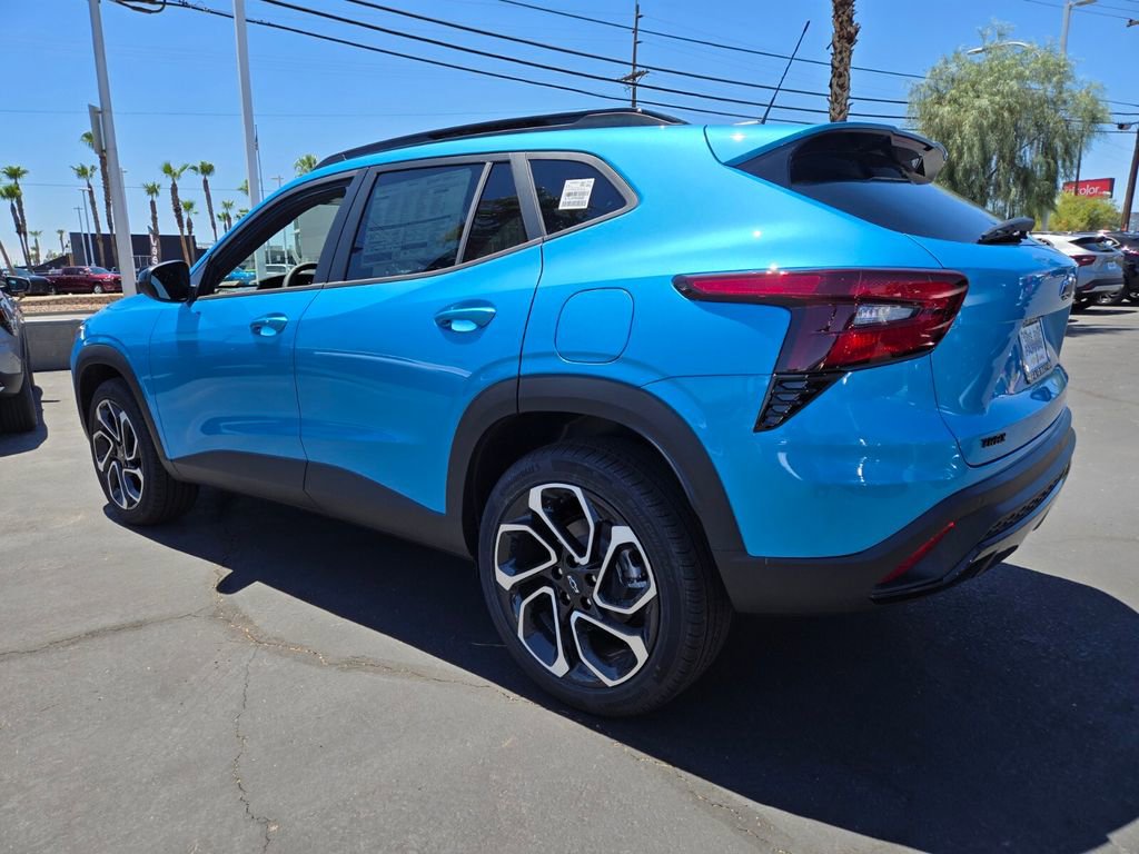 2025 Chevrolet Trax photo 3