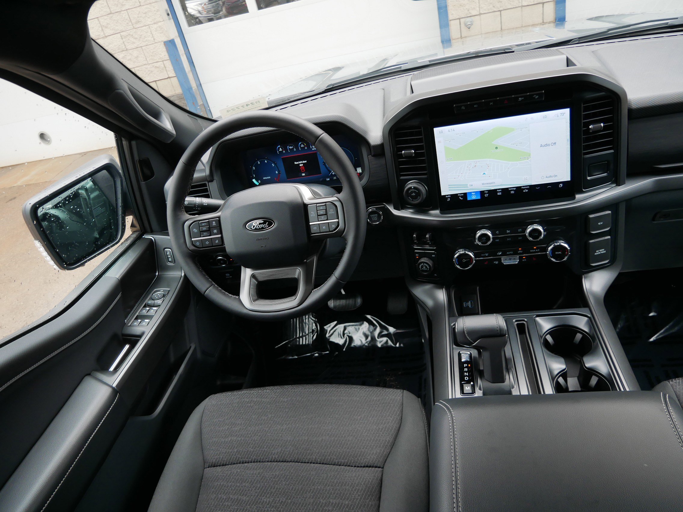 2024 Ford F-150 XLT photo 9