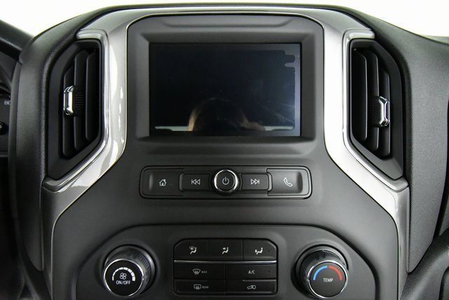 2026 Chevrolet Silverado 3500HD photo 3