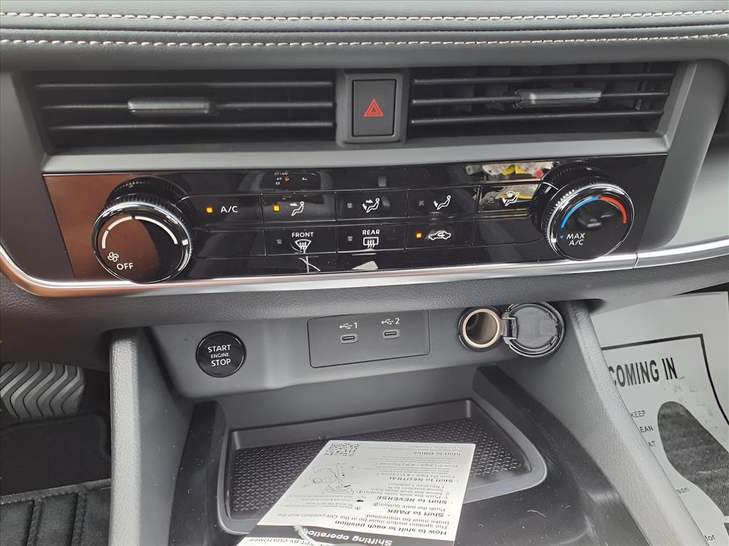 2025 Nissan Rogue S photo 21