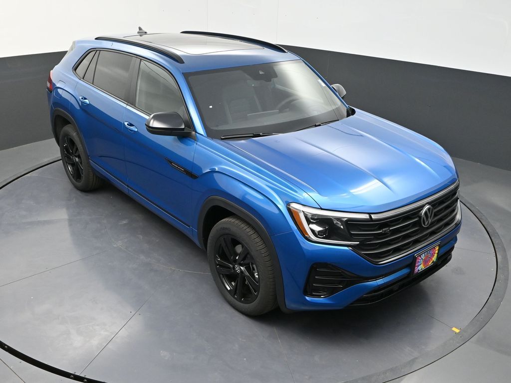 2025 Volkswagen Atlas Cross Sport SEL R-Line photo 7