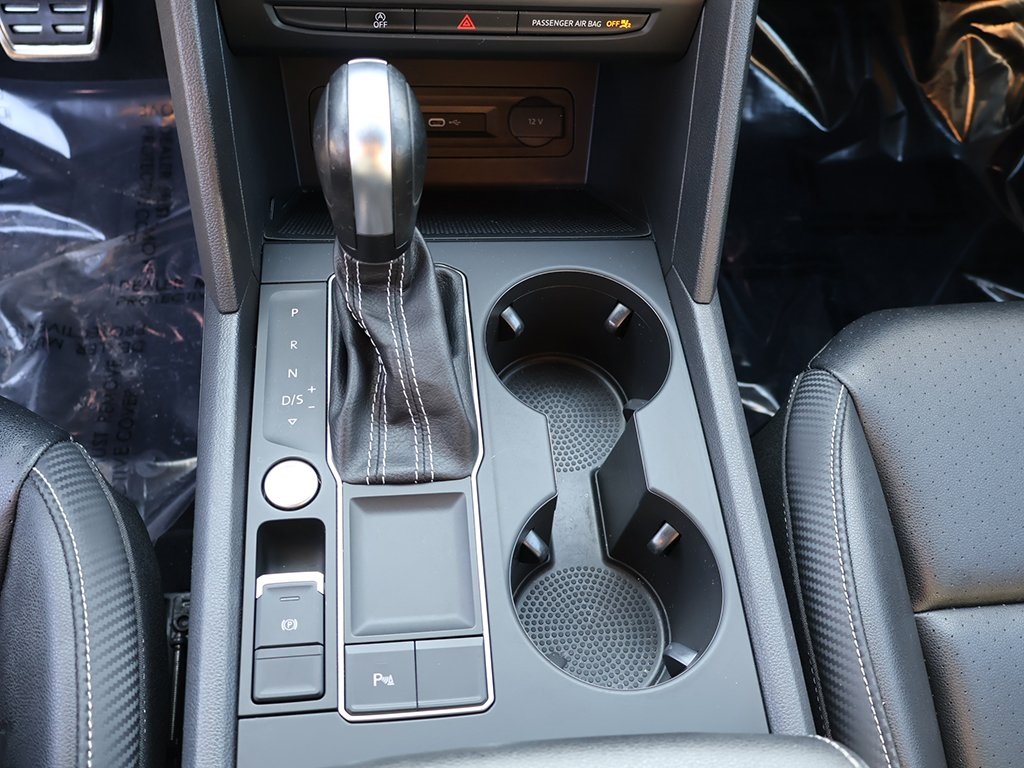 2021 Volkswagen Atlas Cross Sport V6 SE Technology R-Line photo 47