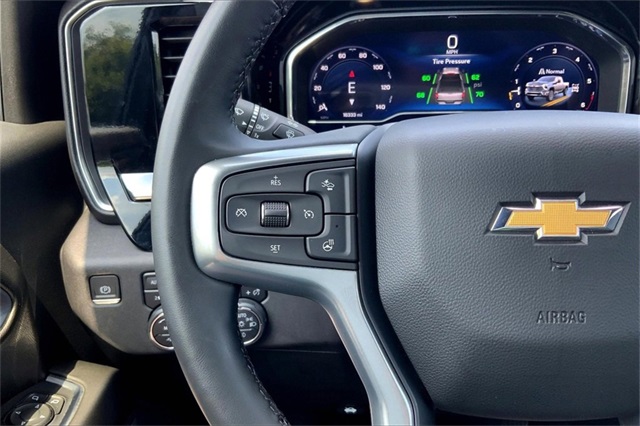 2024 Chevrolet Silverado 2500HD LTZ photo 11
