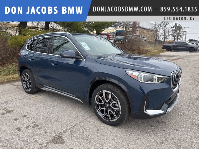 2026 BMW X1 28i's photo