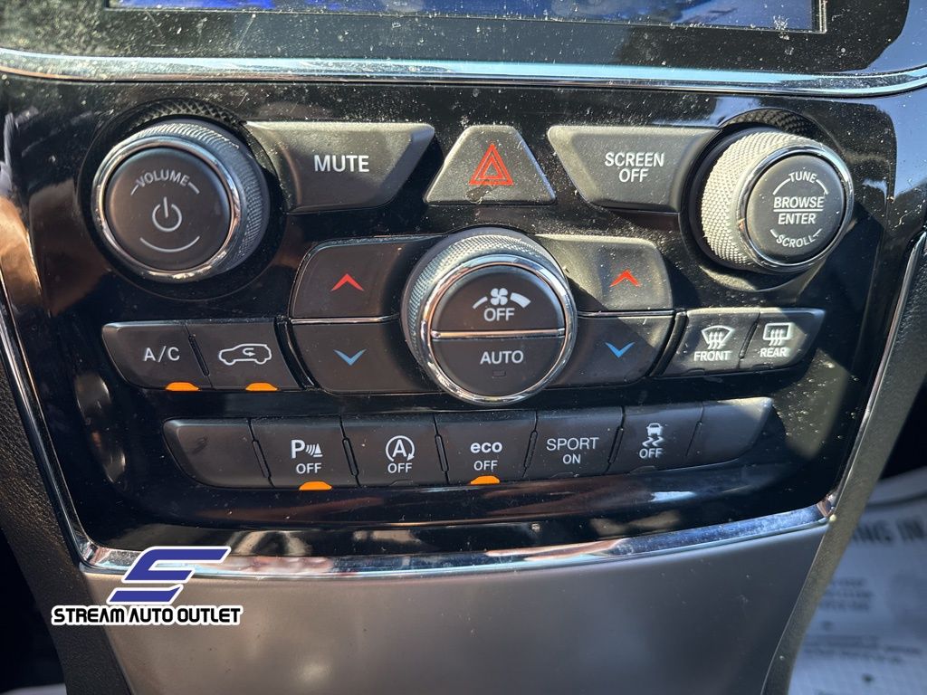 2019 Jeep Grand Cherokee Limited photo 21