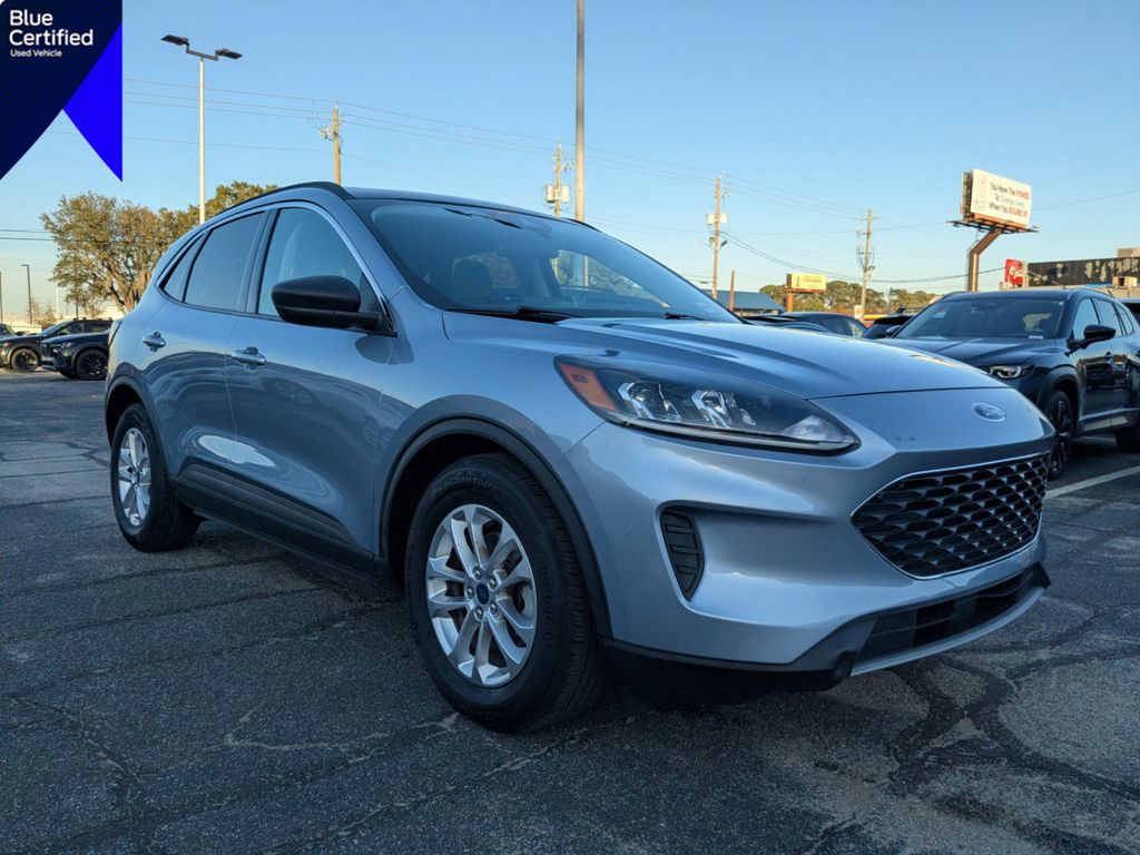 2022 Ford Escape SE
