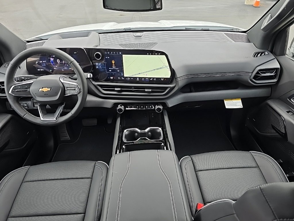2025 Chevrolet Silverado EV LT photo 23