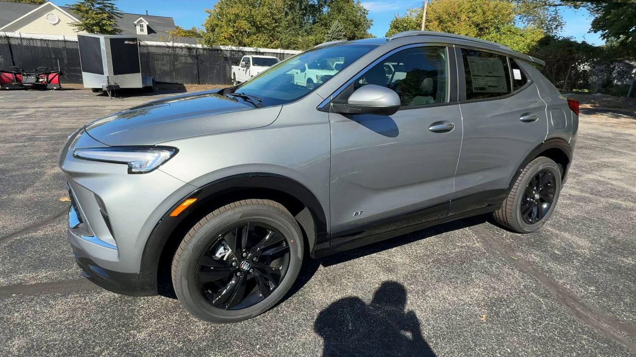 2026 Buick Encore GX Sport Touring photo 2