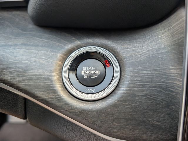 2025 Jeep Grand Cherokee Limited photo 20
