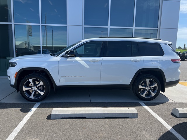 2025 Jeep Grand Cherokee Limited photo 4