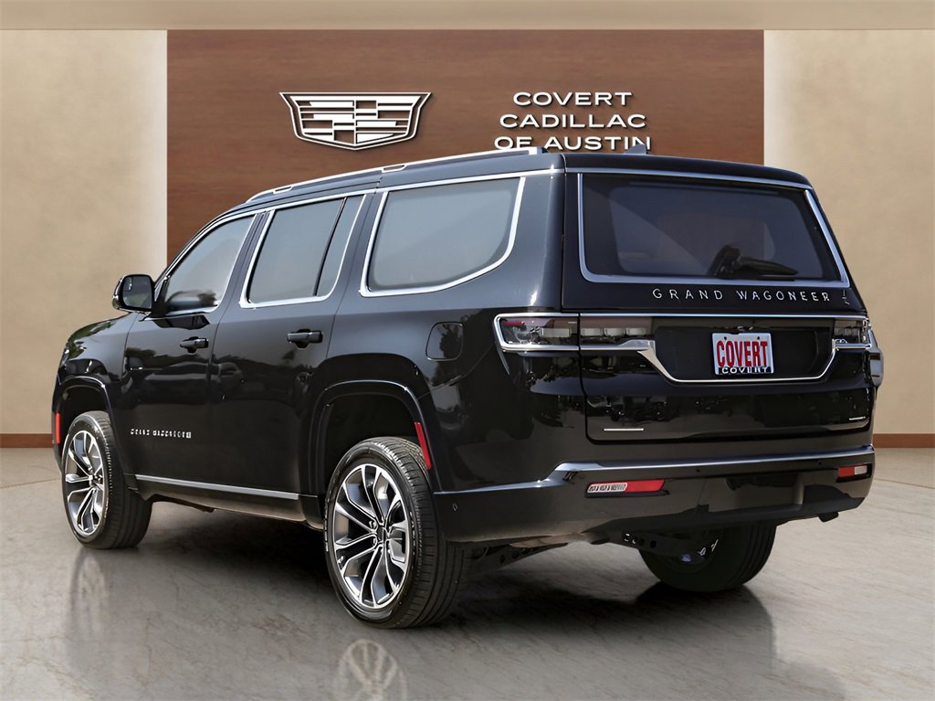 2022 Jeep Grand Wagoneer III photo 3