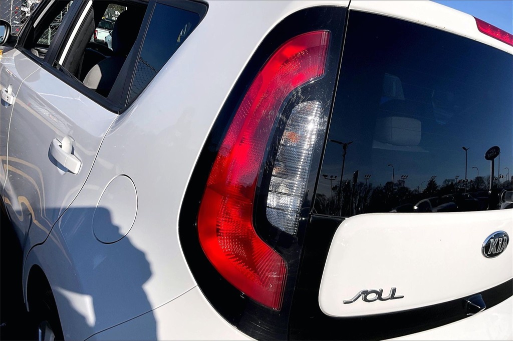 2016 KIA SOUL - Image 20