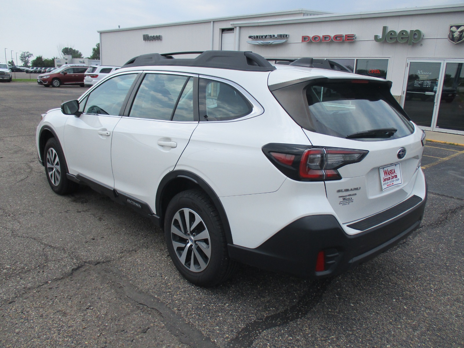 2020 Subaru Outback Base photo 3