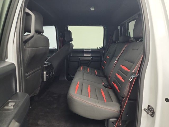 2016 Ford F-150 XLT photo 21