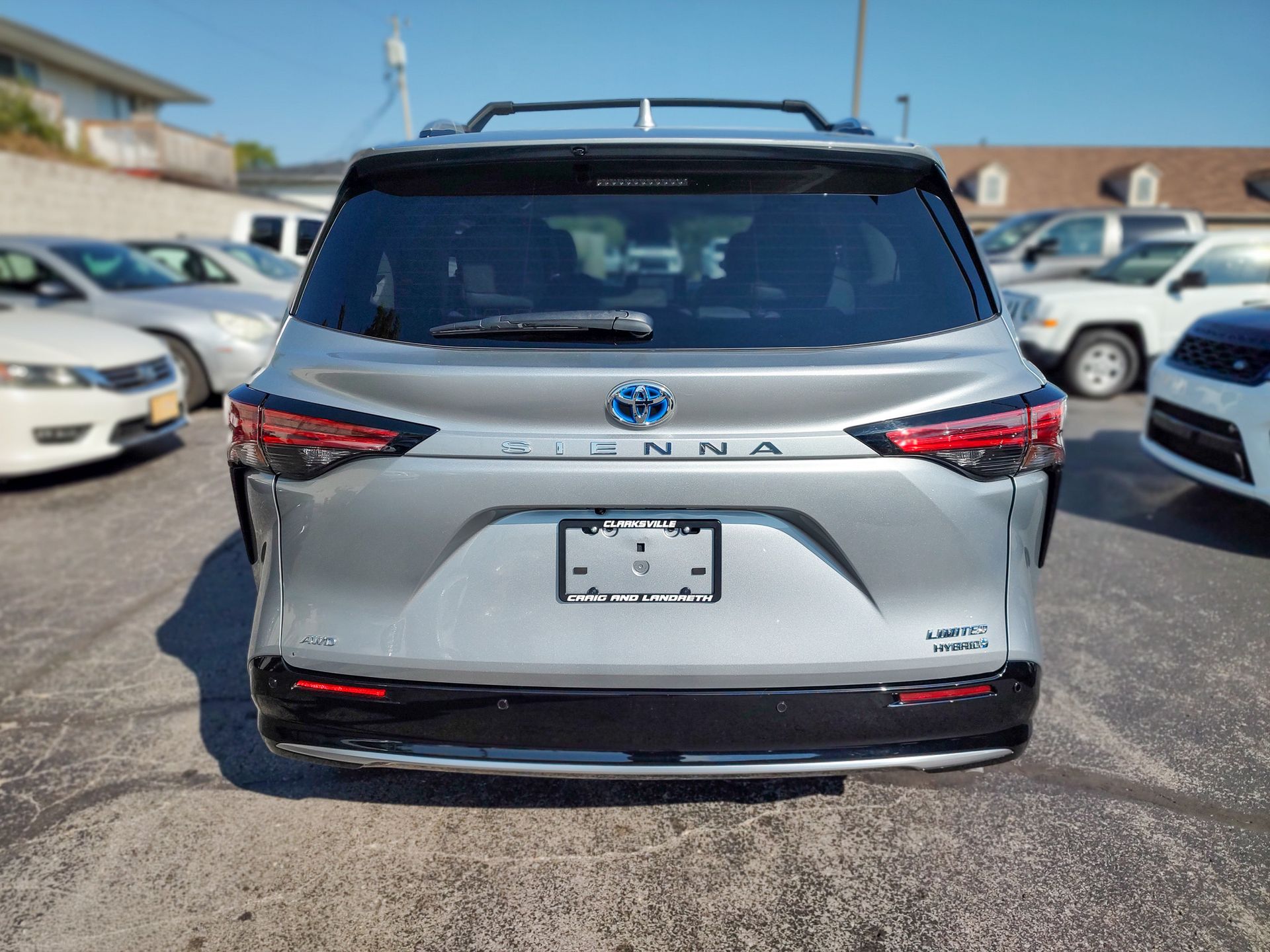 2024 Toyota Sienna Limited photo 18