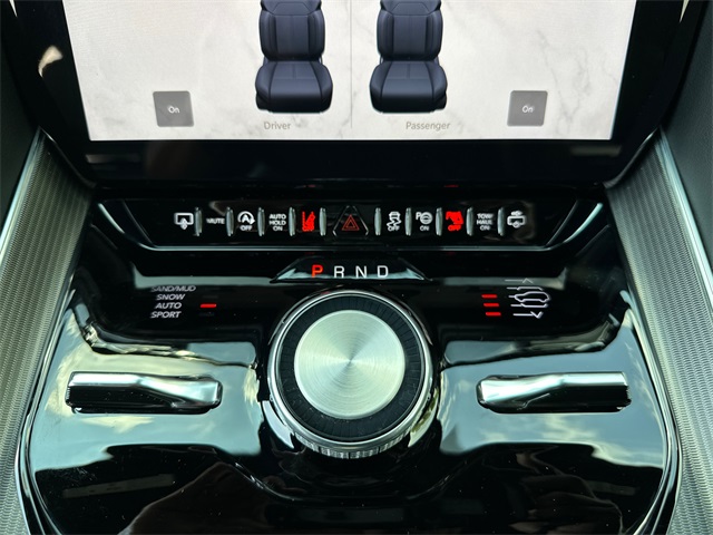 2024 Jeep Grand Wagoneer II photo 23