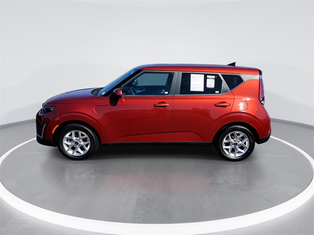 2023 Kia Soul S photo 4