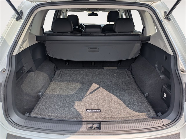 2020 Volkswagen Tiguan SE photo 24