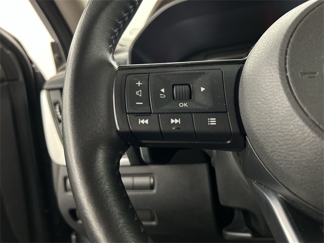 2023 Nissan Rogue SV photo 11
